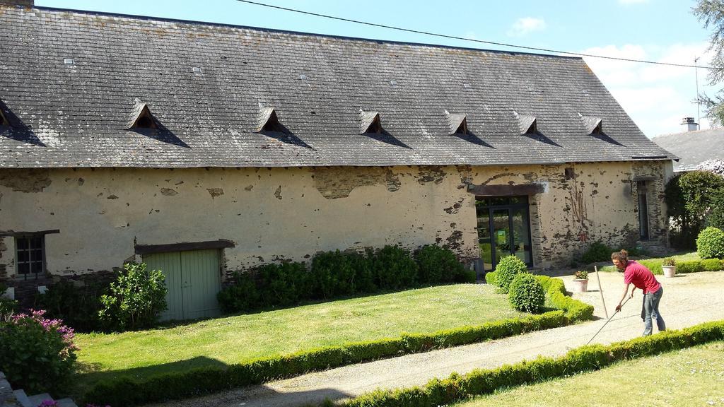Grange Du Plessis Bed and Breakfast Segré Exteriör bild